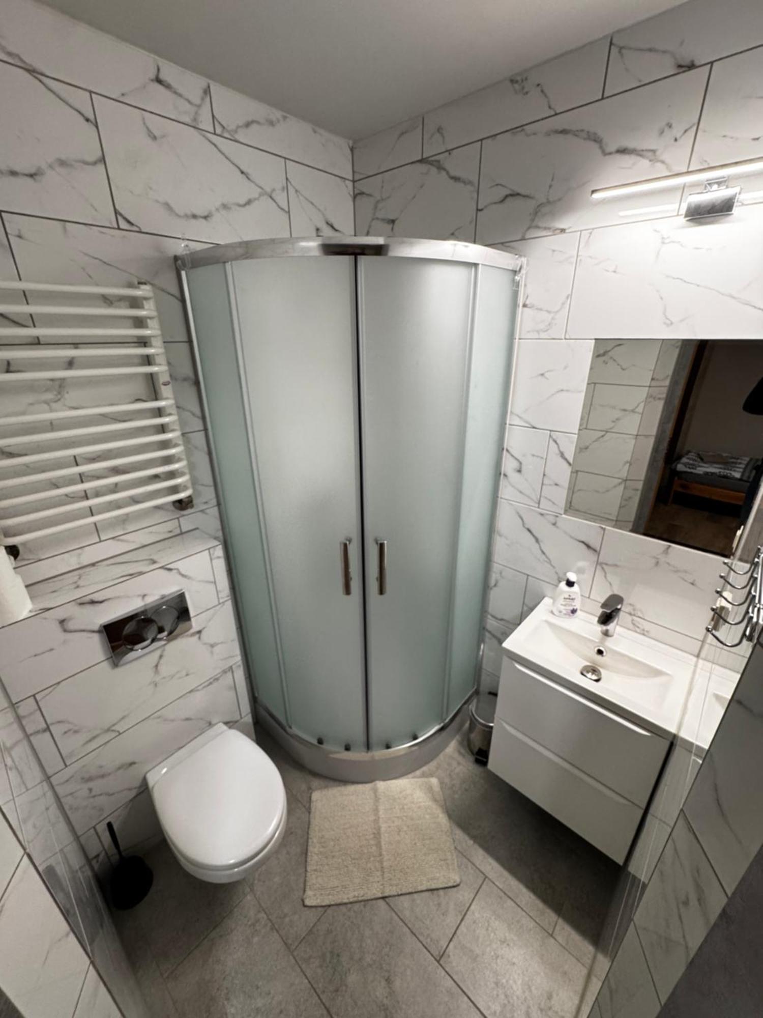 Female Dormitory Room,1743205443:JPEG